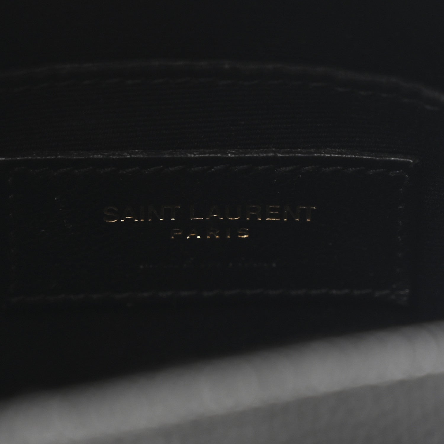 Saint Laurent Grain De Poudre Matelasse Chevron Quilted Round Vinyle Camera Bag Black 6 of 10