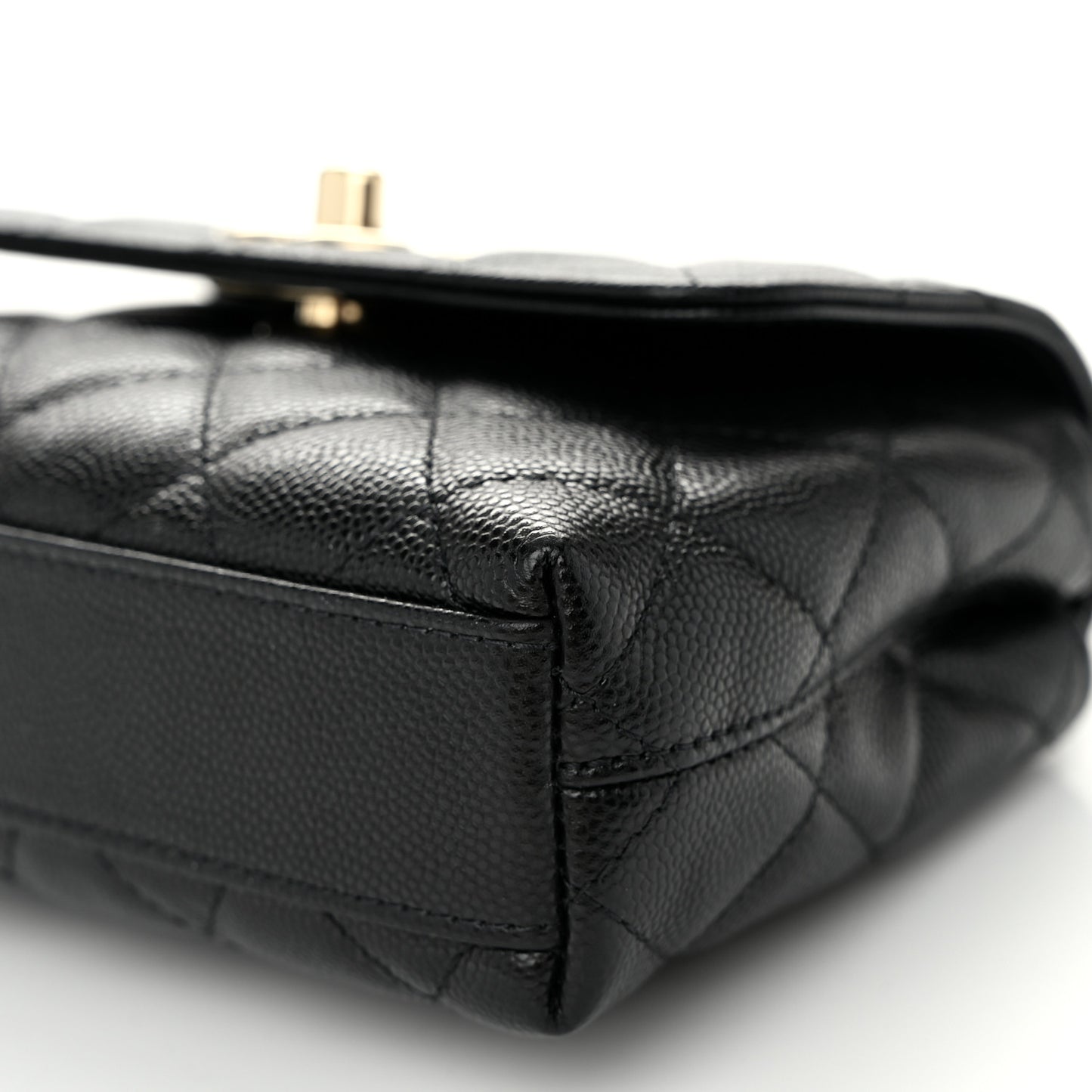 Caviar Quilted Coco Handle Clutch With Chain Black