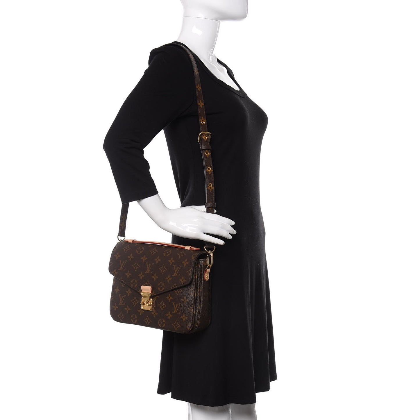 Monogram Pochette Metis