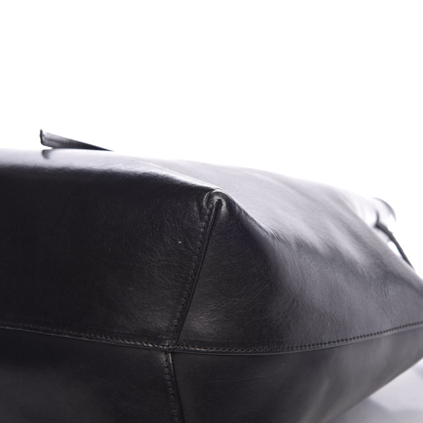Vegetable Tanned Calfskin Bucket Bag Black