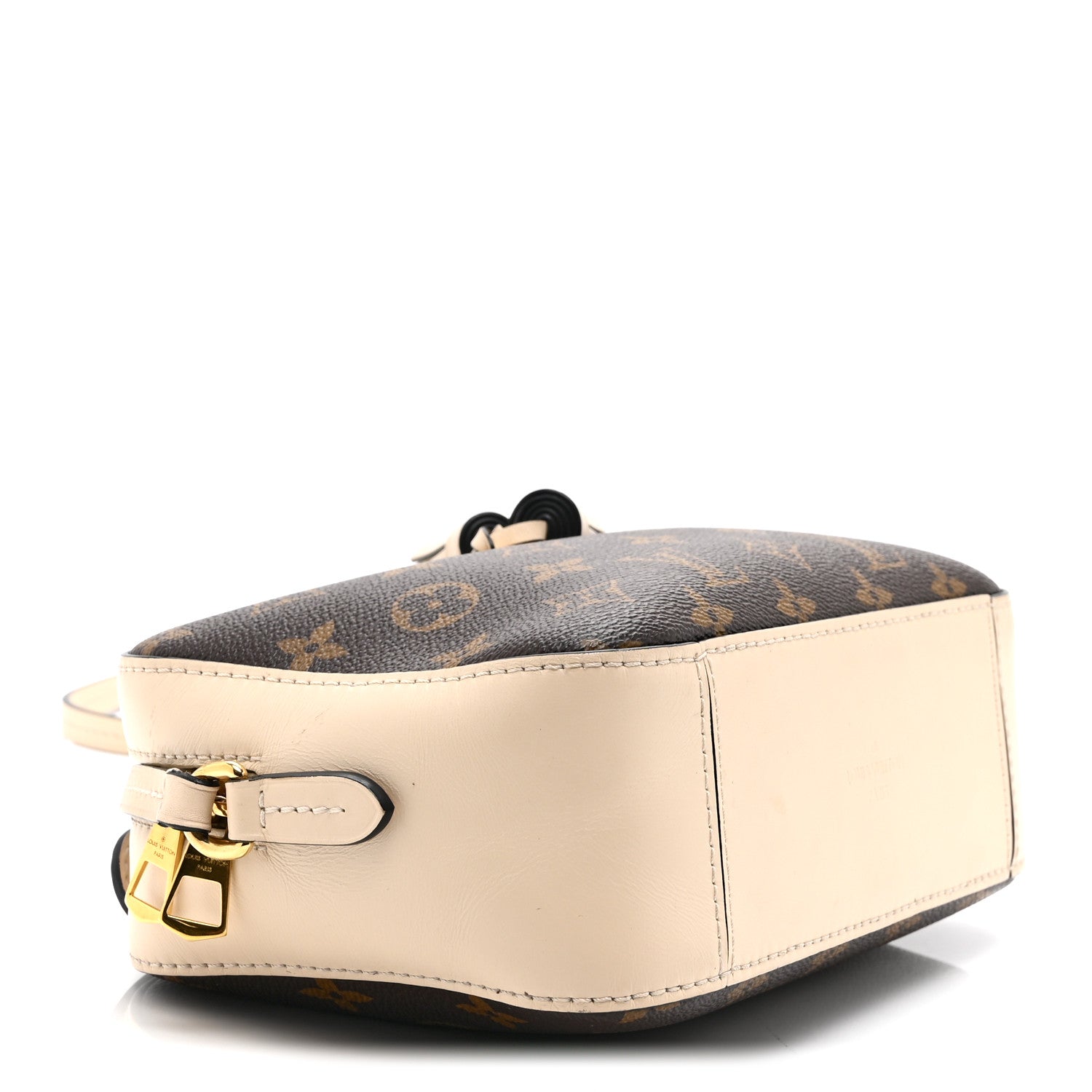 Louis Vuitton Monogram Saintonge Creme 9 of 9