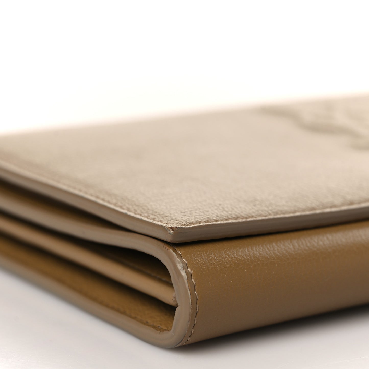 Calfskin Belle de Jour Chain Clutch Beige