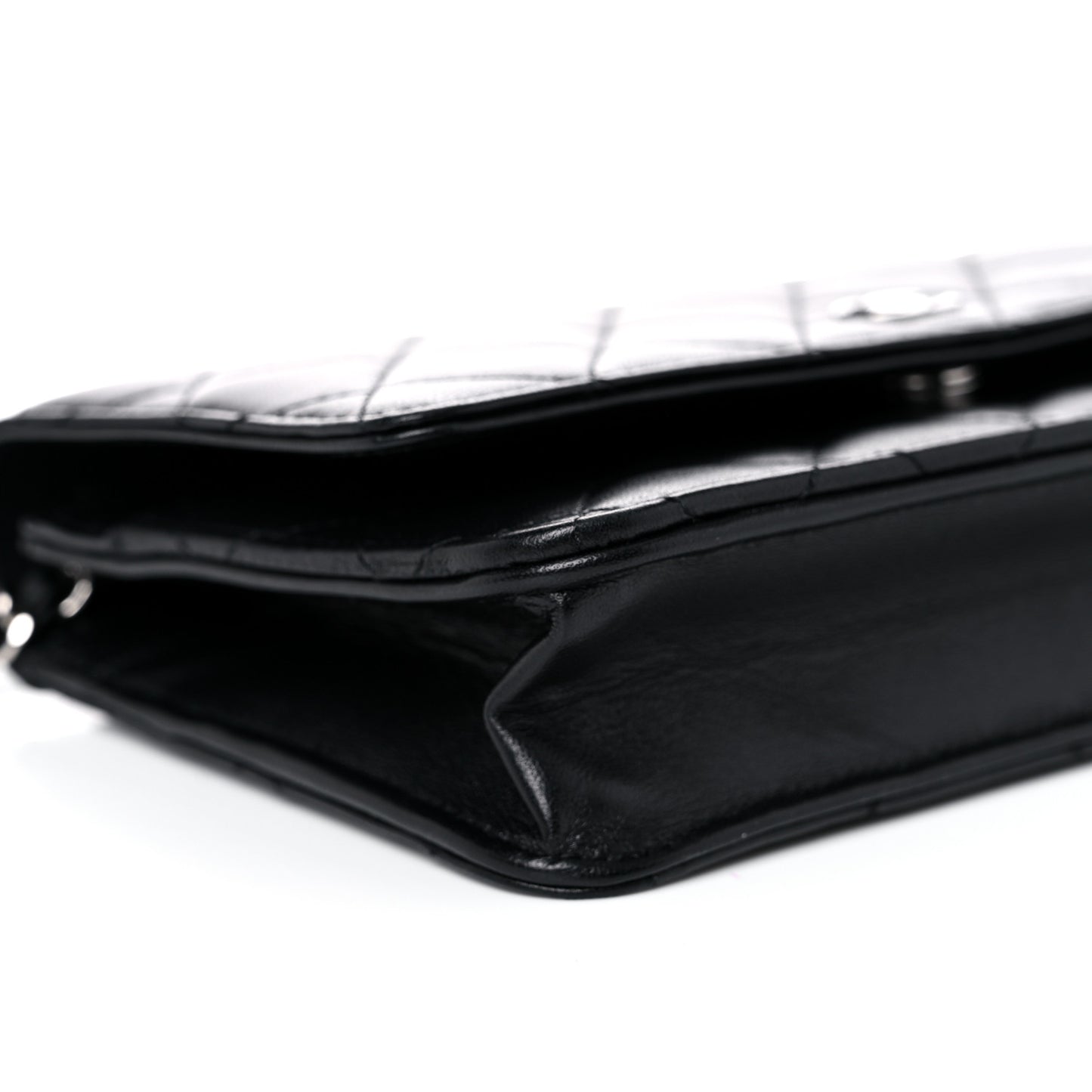 Lambskin Quilted Wallet On Chain WOC Black
