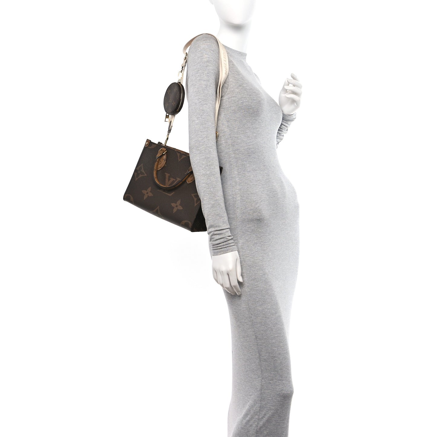 Reverse Monogram Giant Onthego PM