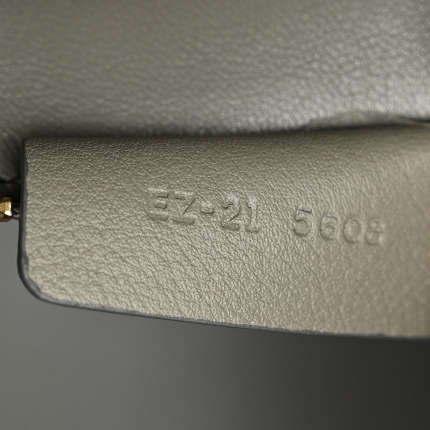 Calfskin Small Hug Bag Ash Grey