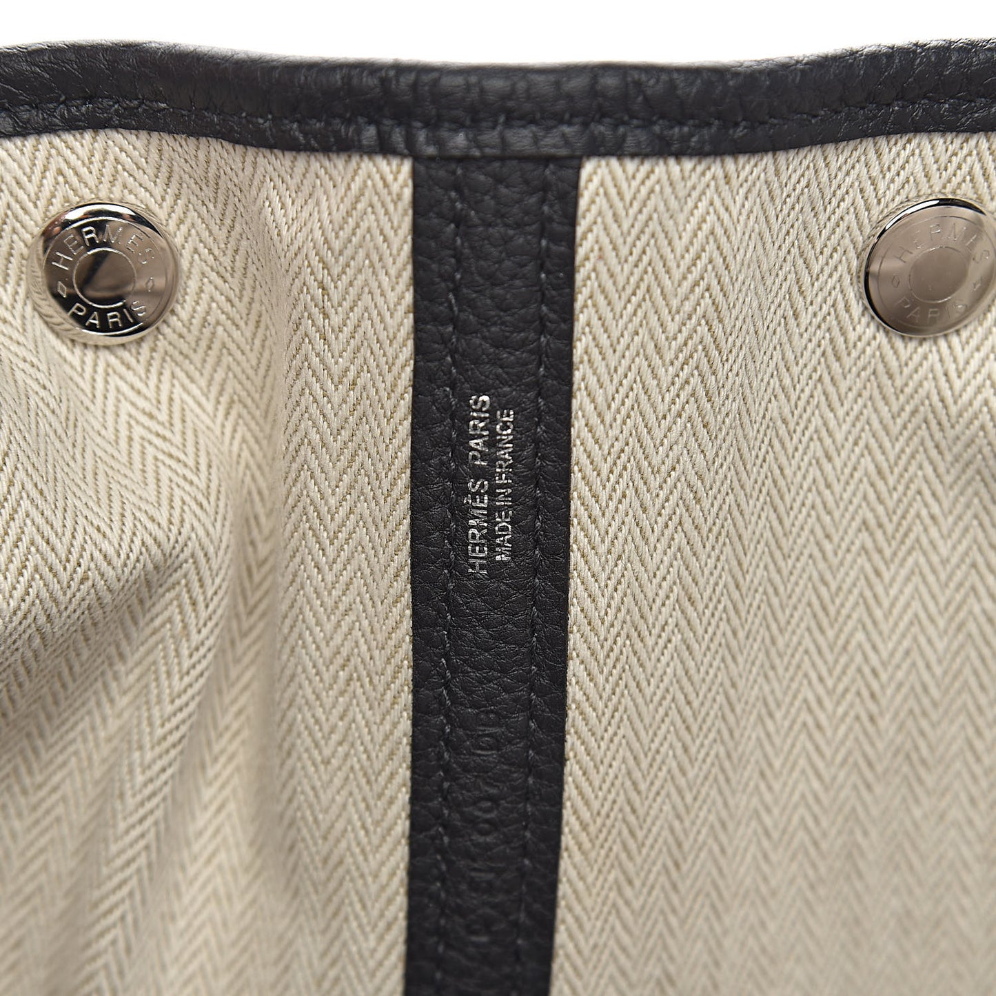 Negonda Garden Party Tote 36 MM Black