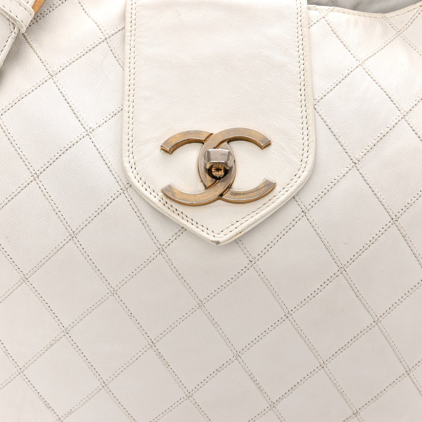 Lambskin Stitched Shoulder Bag White
