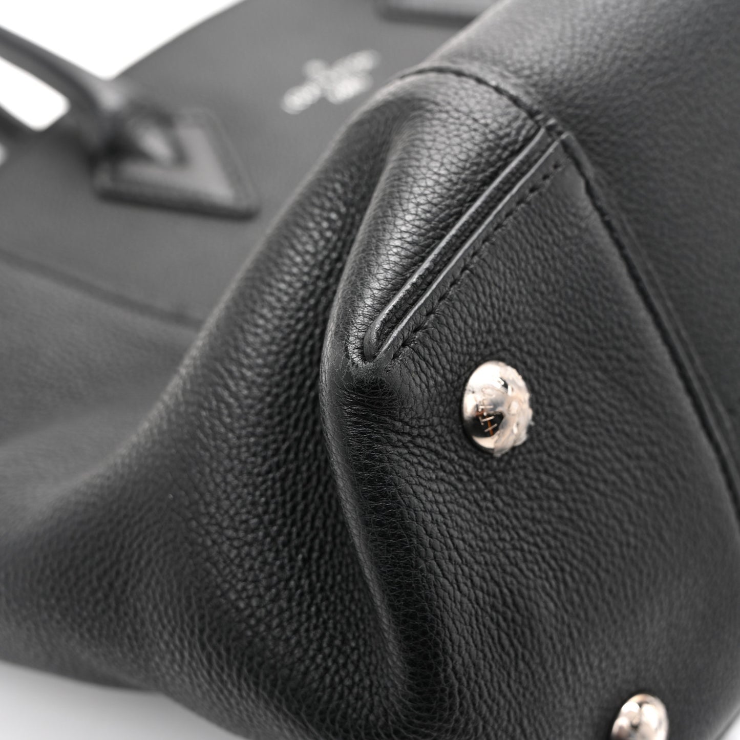 Veau Cachemire Soft Lockit PM Black