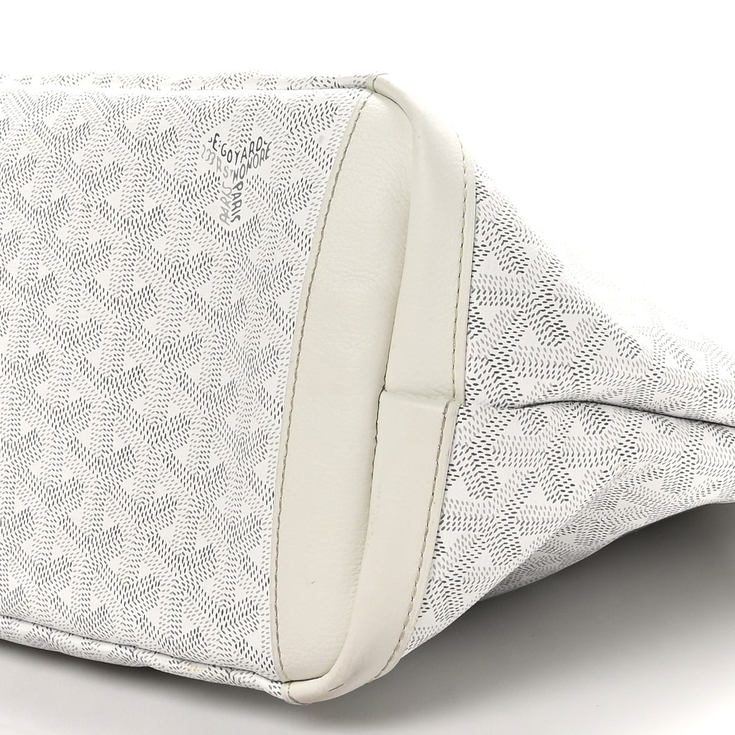 Goyardine Artois MM White