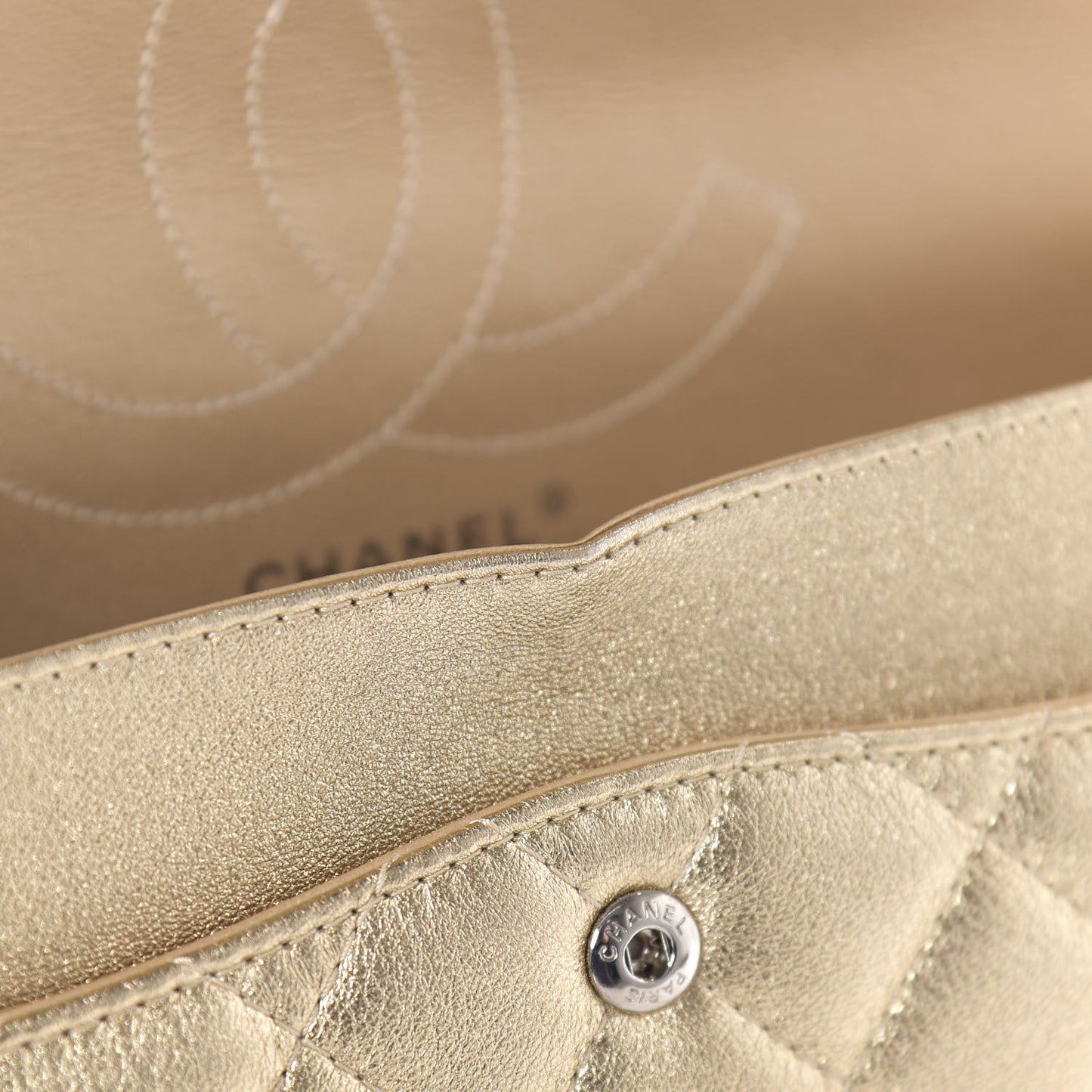 Metallic Calfskin Quilted 2.55 Reissue 226 Flap Gold