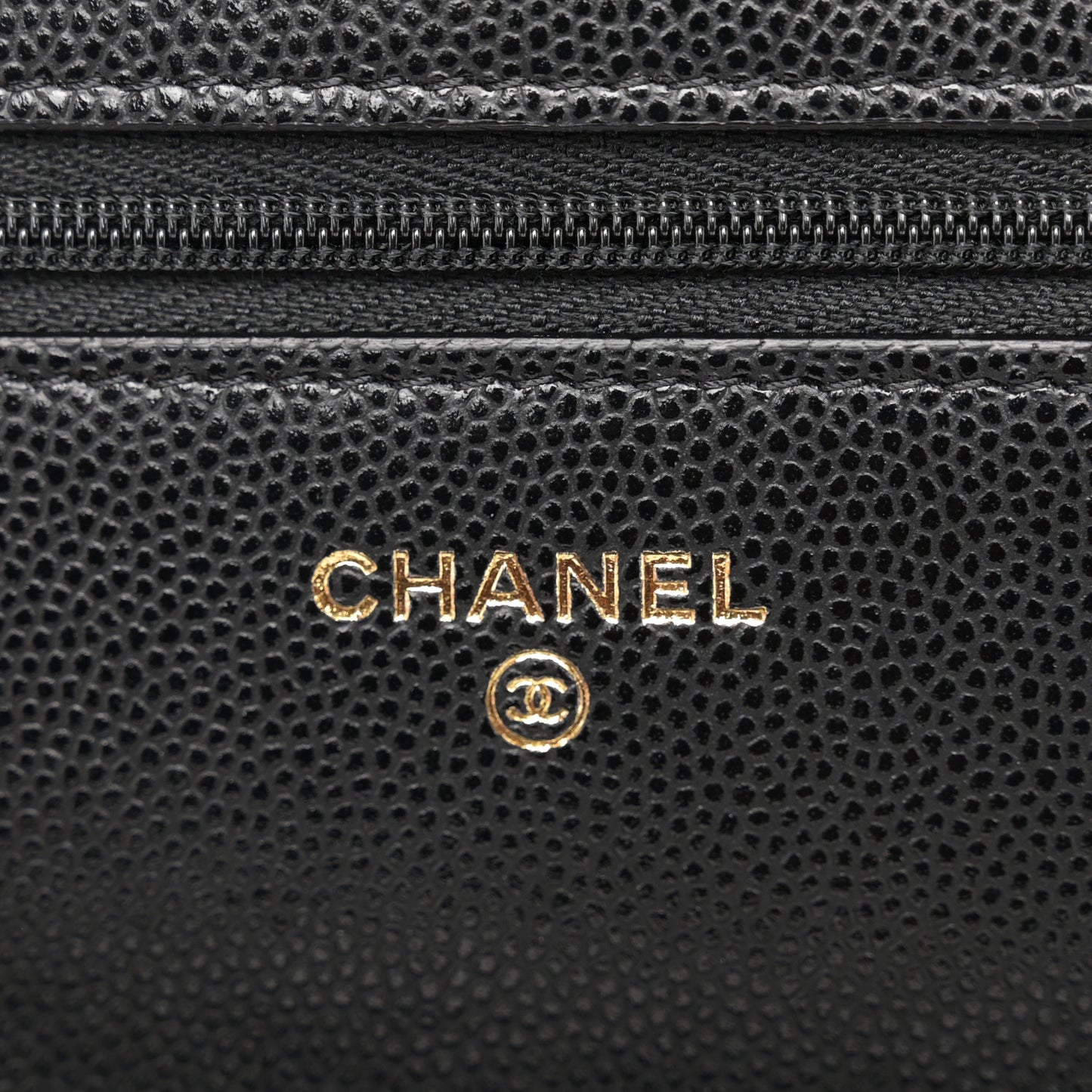 Caviar Quilted Textured CC Wallet On Chain WOC Black