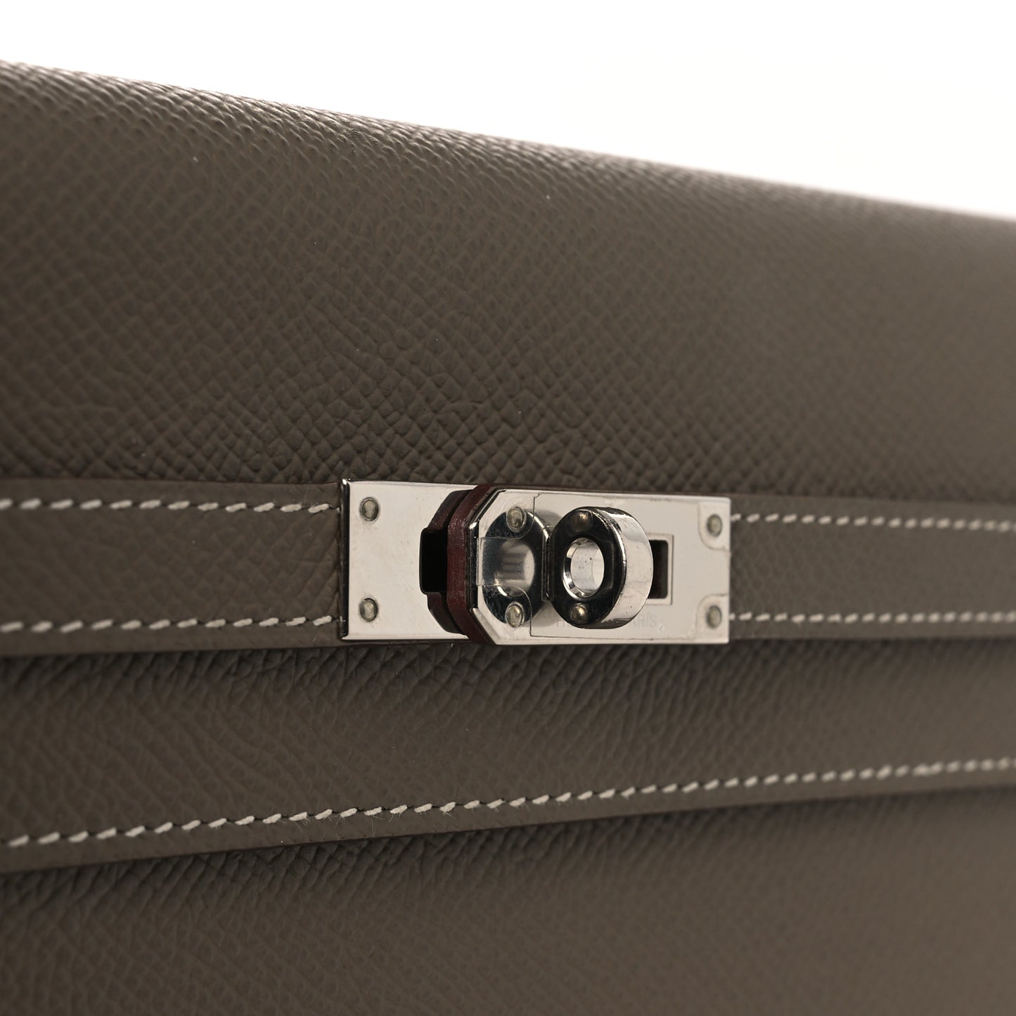 Epsom Kelly Longue Wallet Etoupe