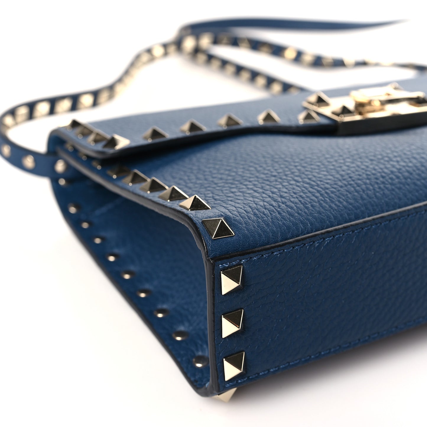 Pebbled Calfskin Medium Rockstud Flip Lock Crossbody Bag Peacock