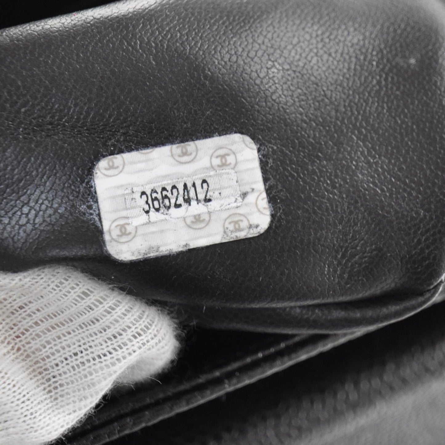 Caviar Flap Shoulder Bag Black GHW