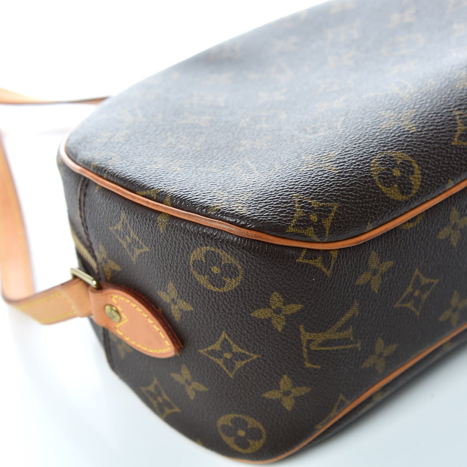 Louis Vuitton Monogram Blois 13 of 13