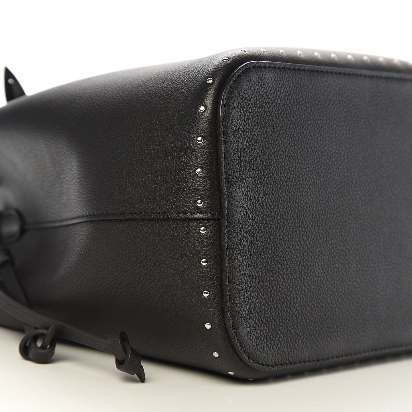 Soft Calfskin Lockme Studs Bucket Black
