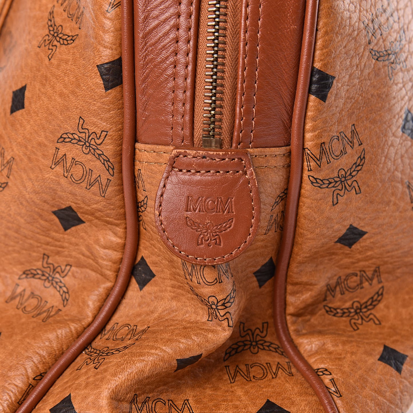 Visetos Shoulder Bag Cognac