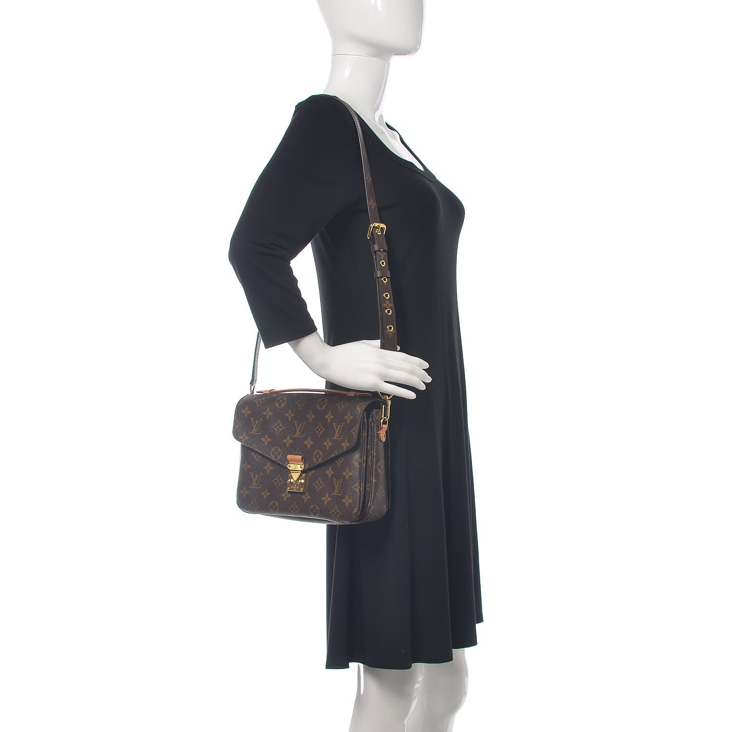 Louis Vuitton Monogram Pochette Metis 2 of 15