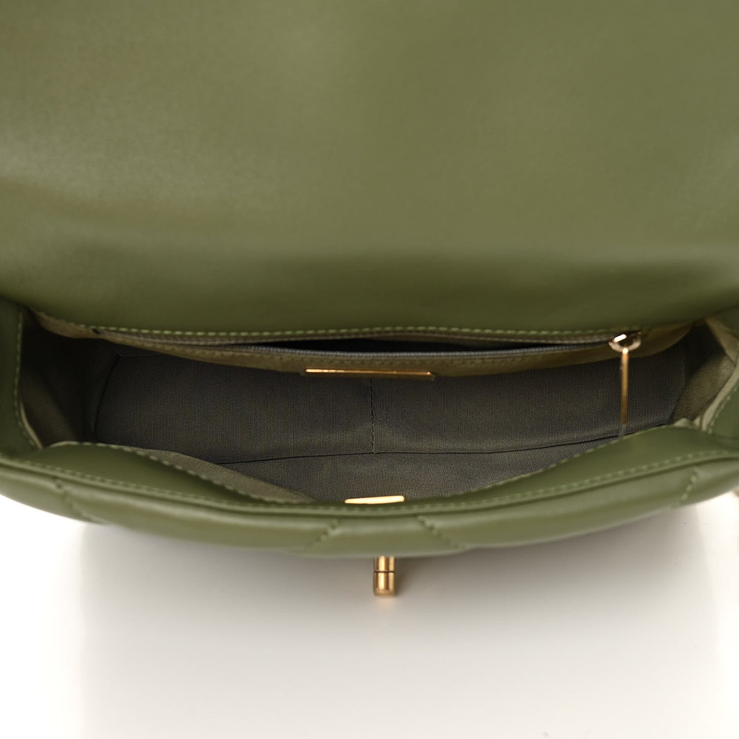 Lambskin Quilted Medium Chanel 19 Flap Green