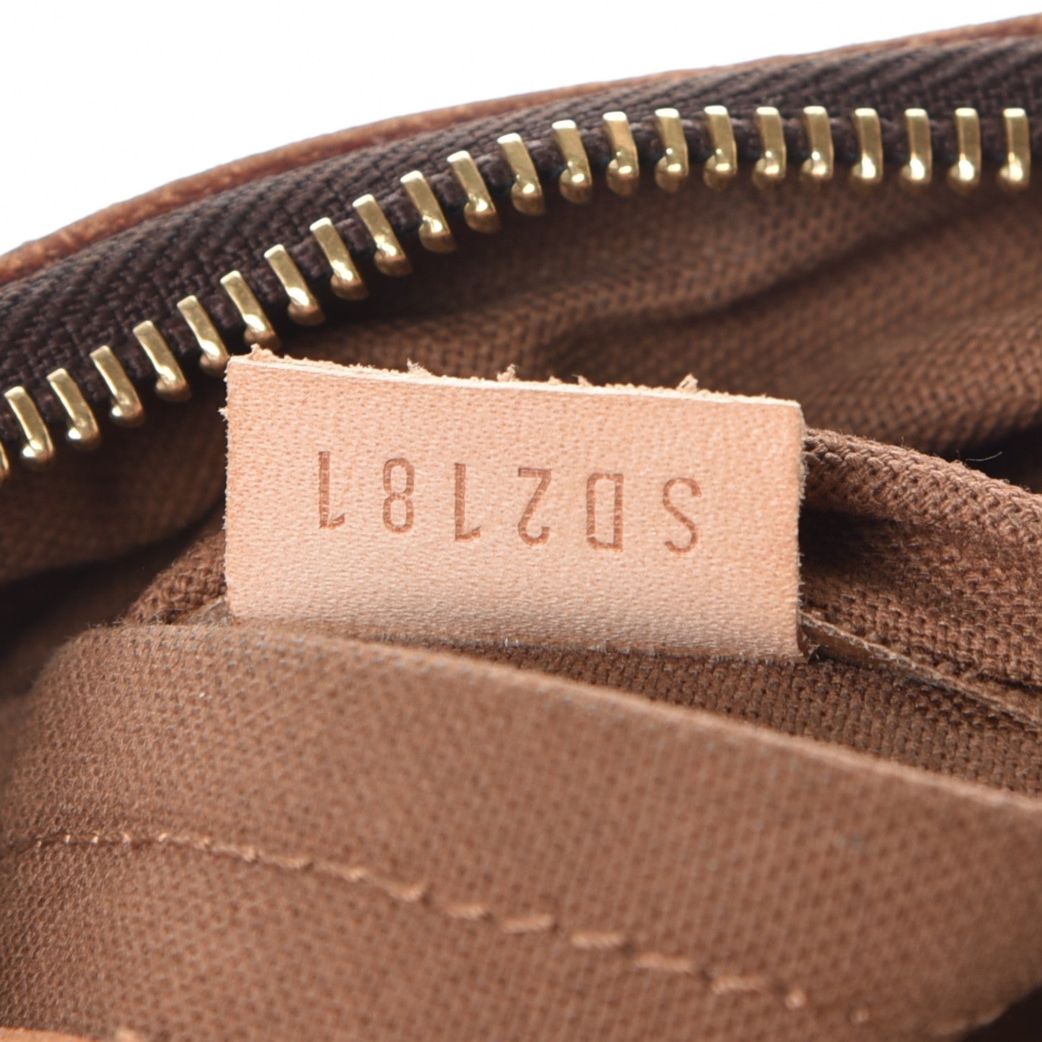Louis Vuitton Monogram Thames GM 7 of 11