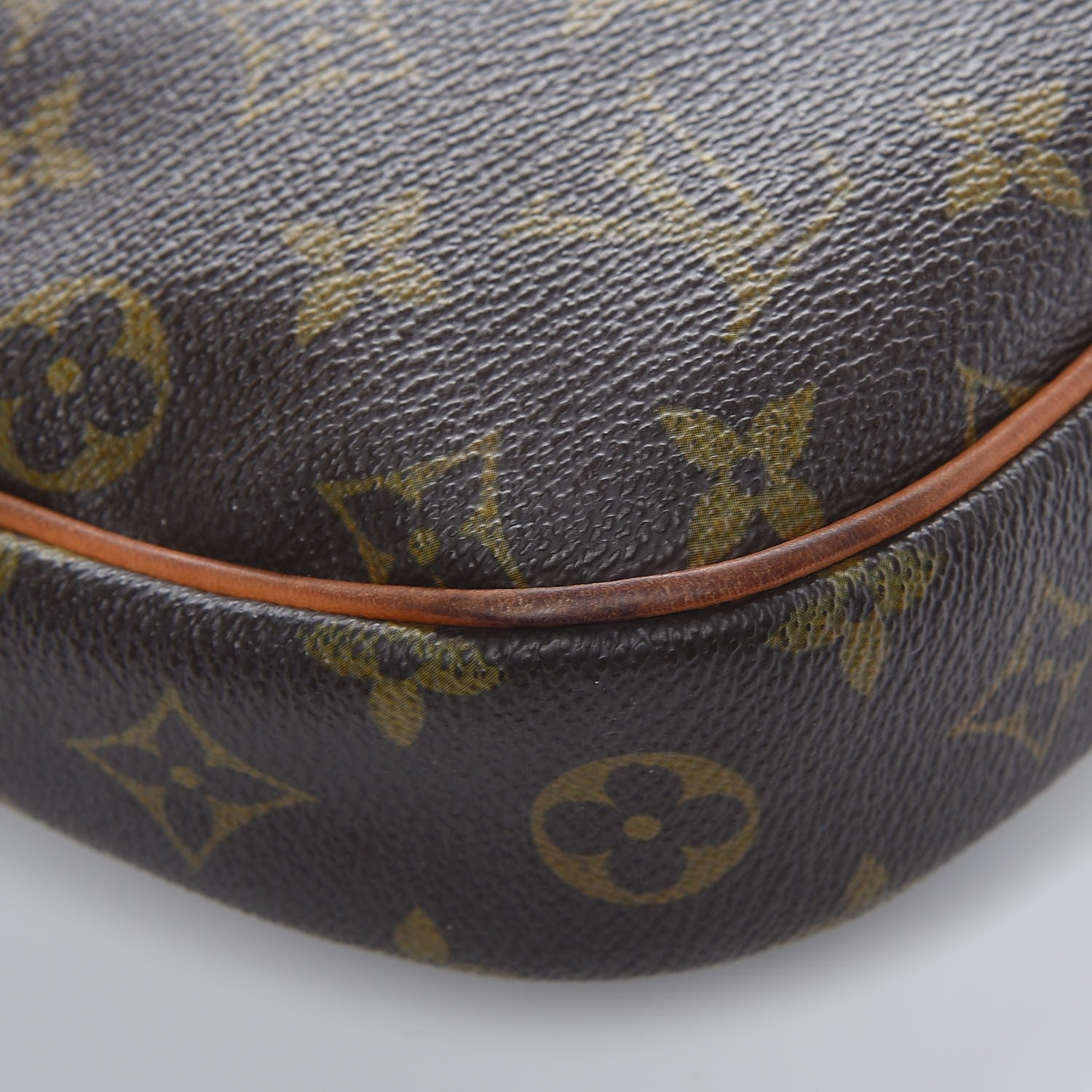 Louis Vuitton Monogram Odeon PM 18 of 20