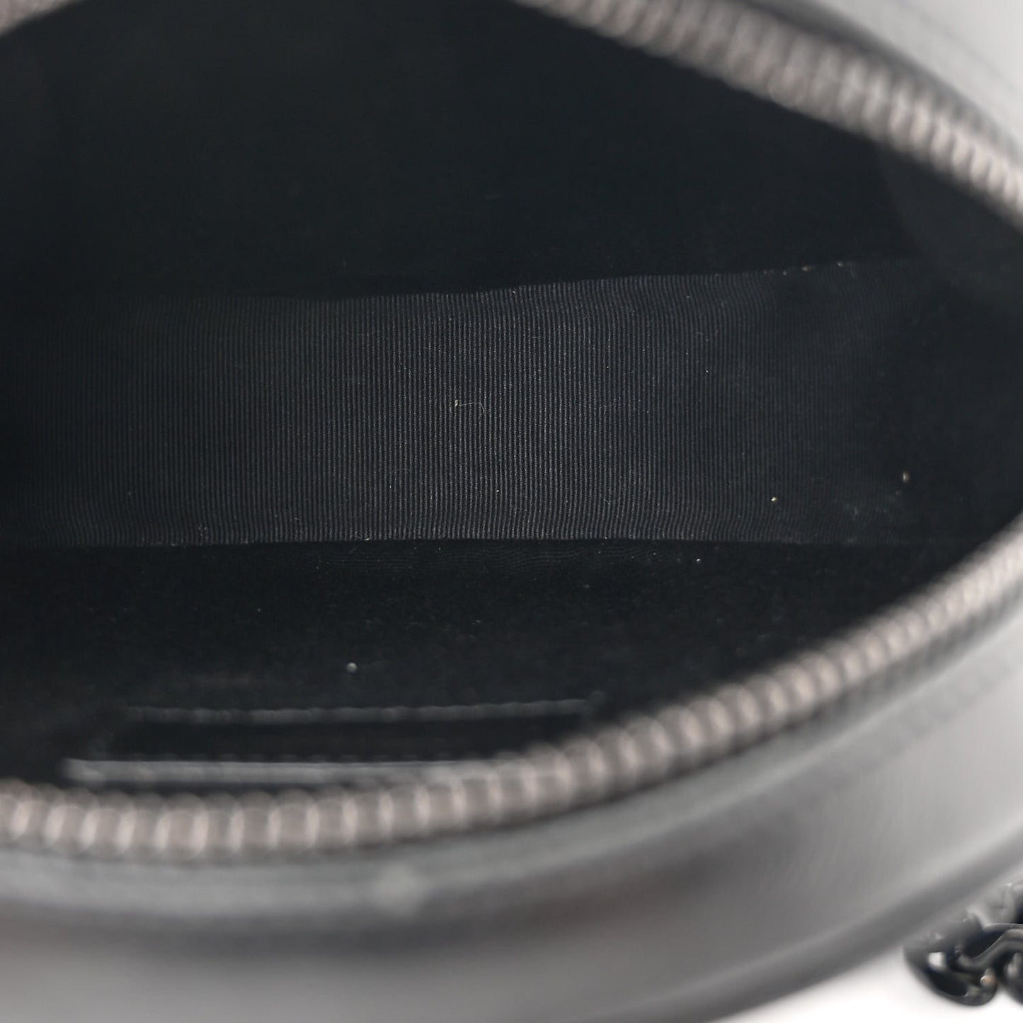 Calfskin Matelasse Chevron Round Vinyle Camera Bag Black