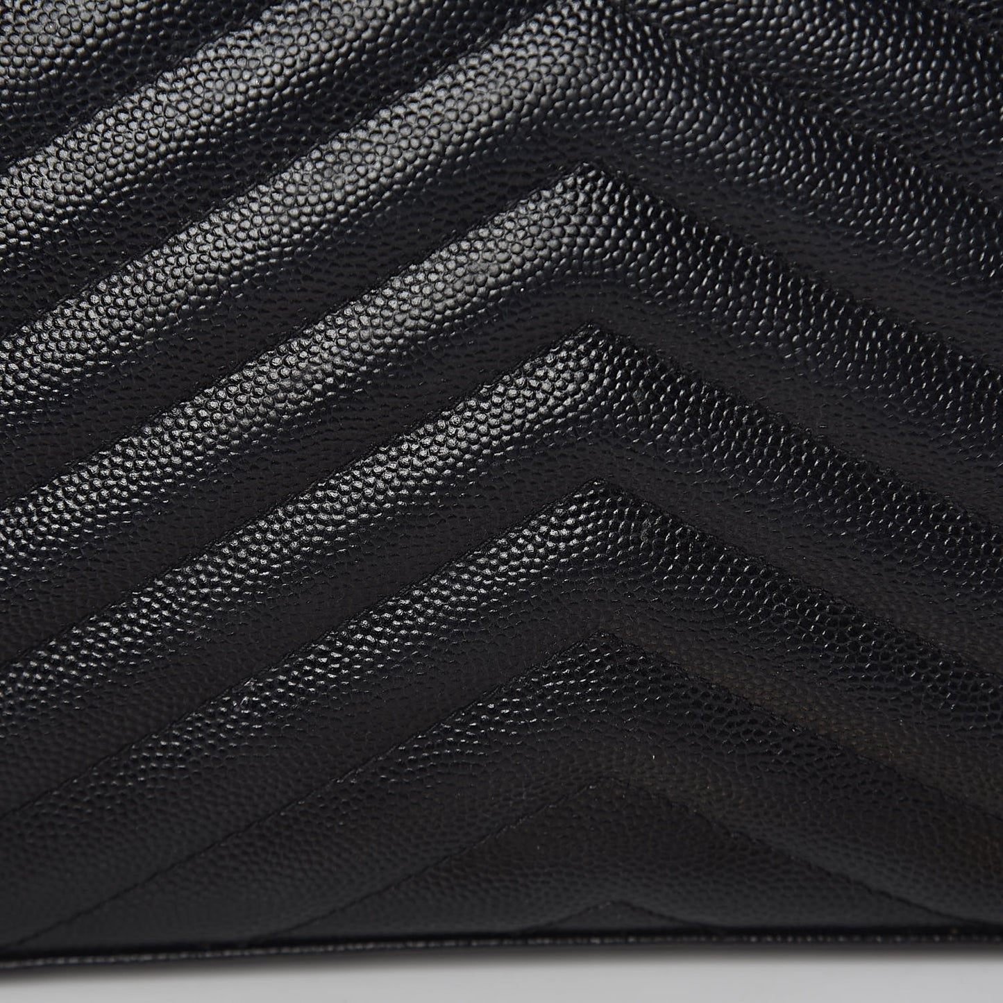 Grain De Poudre Matelasse Chevron Monogram Chain Wallet Black