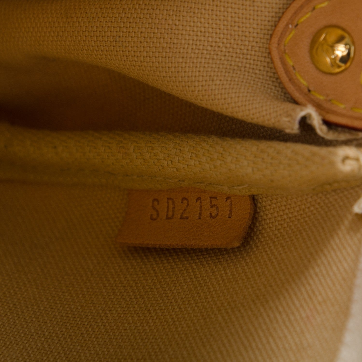 Louis Vuitton Damier Azur Eva Clutch 7 of 7