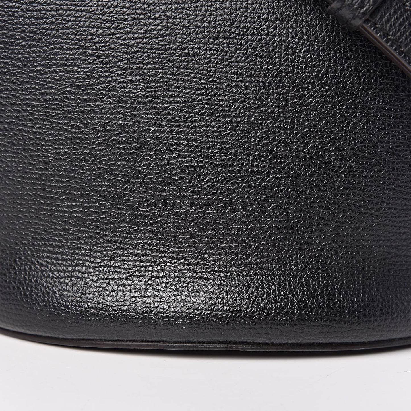 London Grainy Calfskin Small Lorne Bucket Crossbody Black