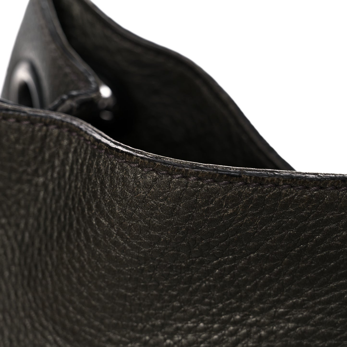 Metallic Pebbled Calfskin Medium Soho Chain Shoulder Bag Sasso