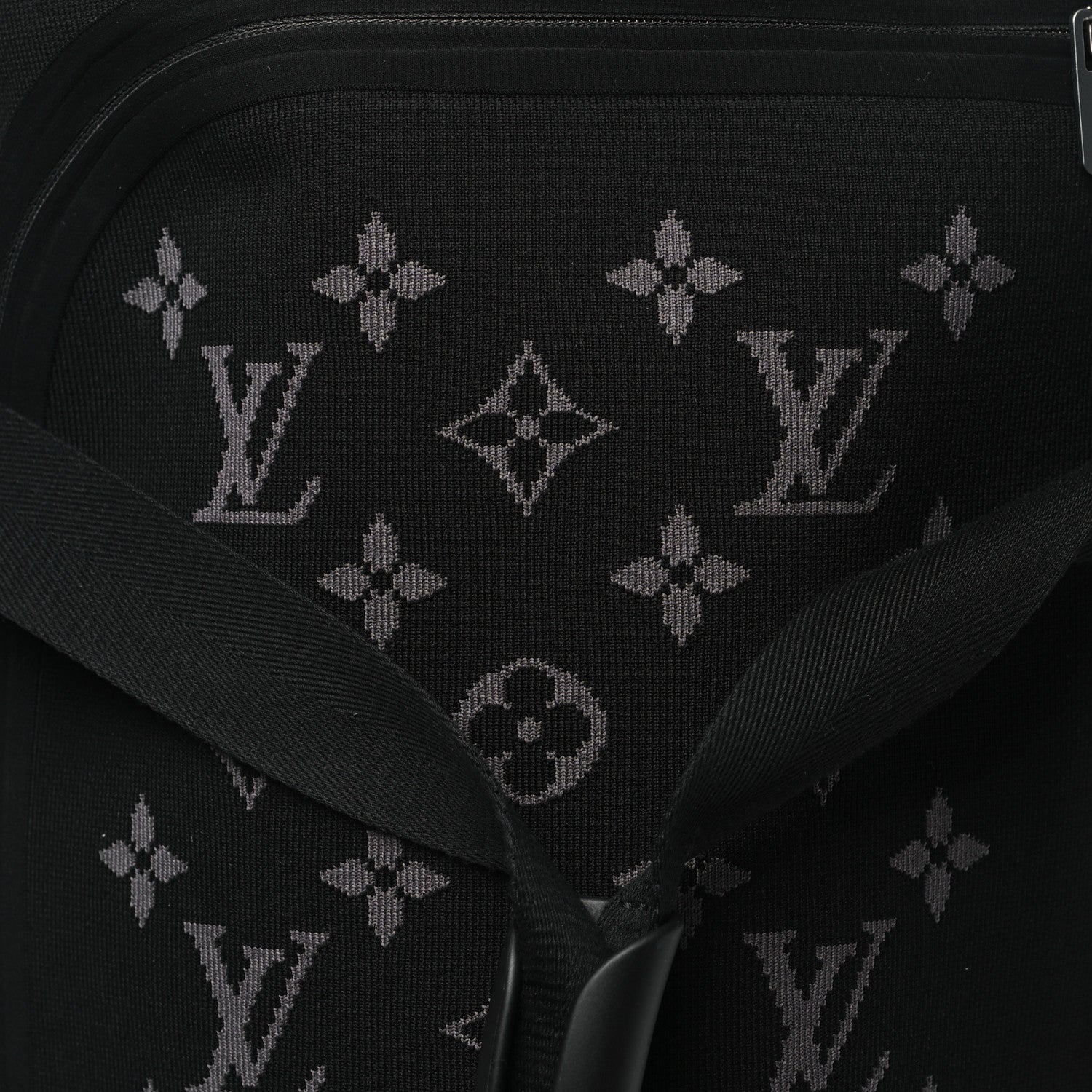 Louis Vuitton Knit Monogram Eclipse Horizon Soft Duffle 55 7 of 11