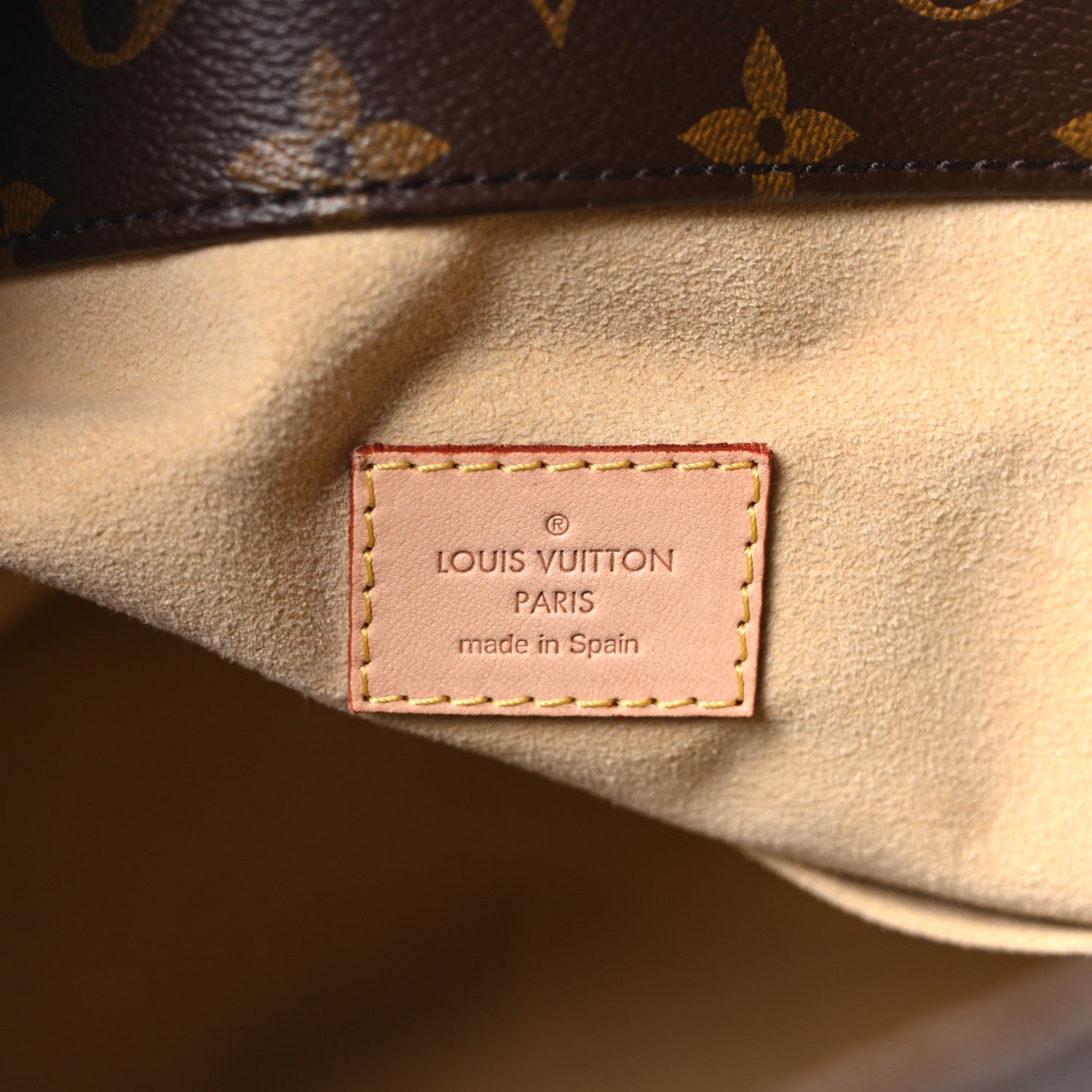 Louis Vuitton Monogram Artsy MM 6 of 9