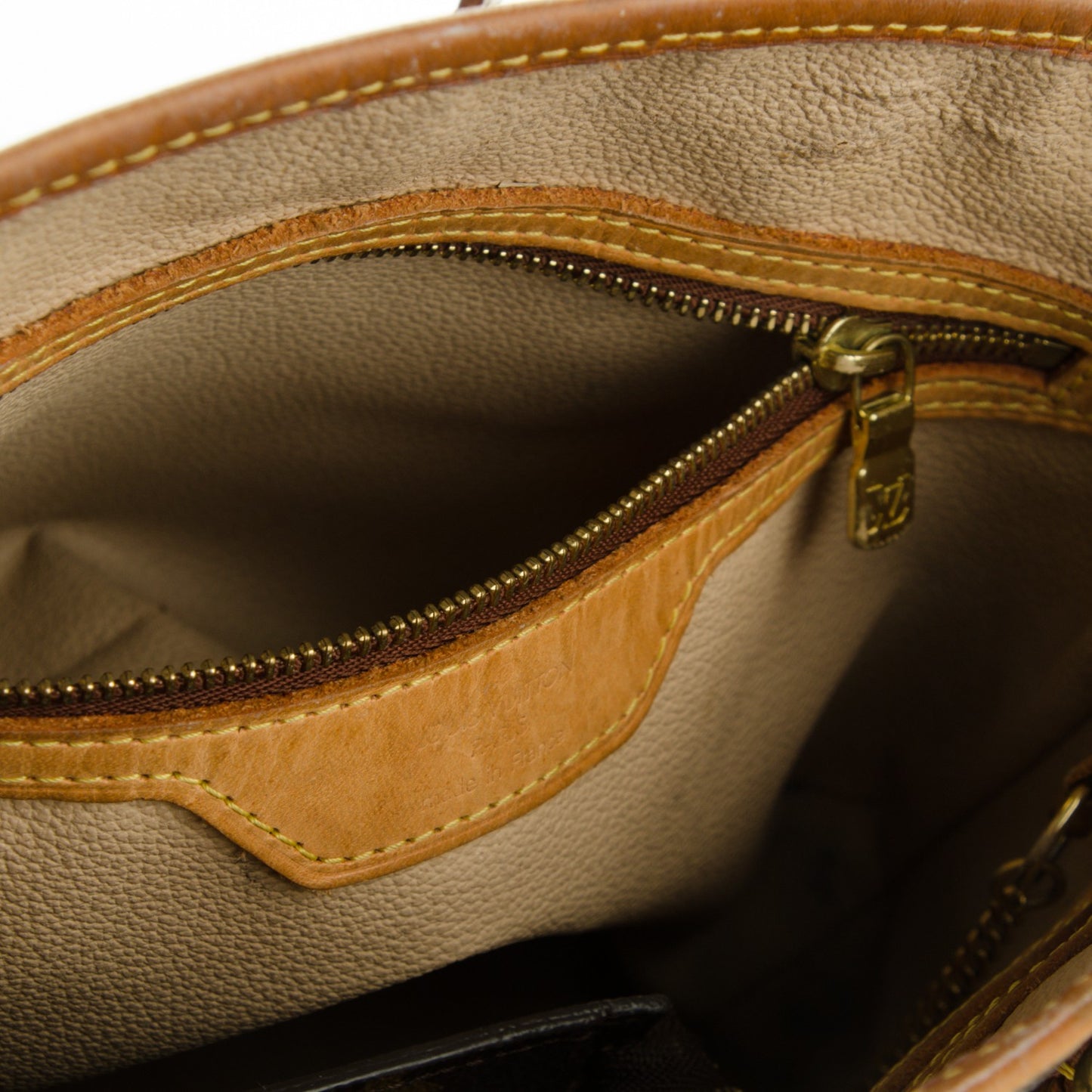 Monogram Petit Bucket 23