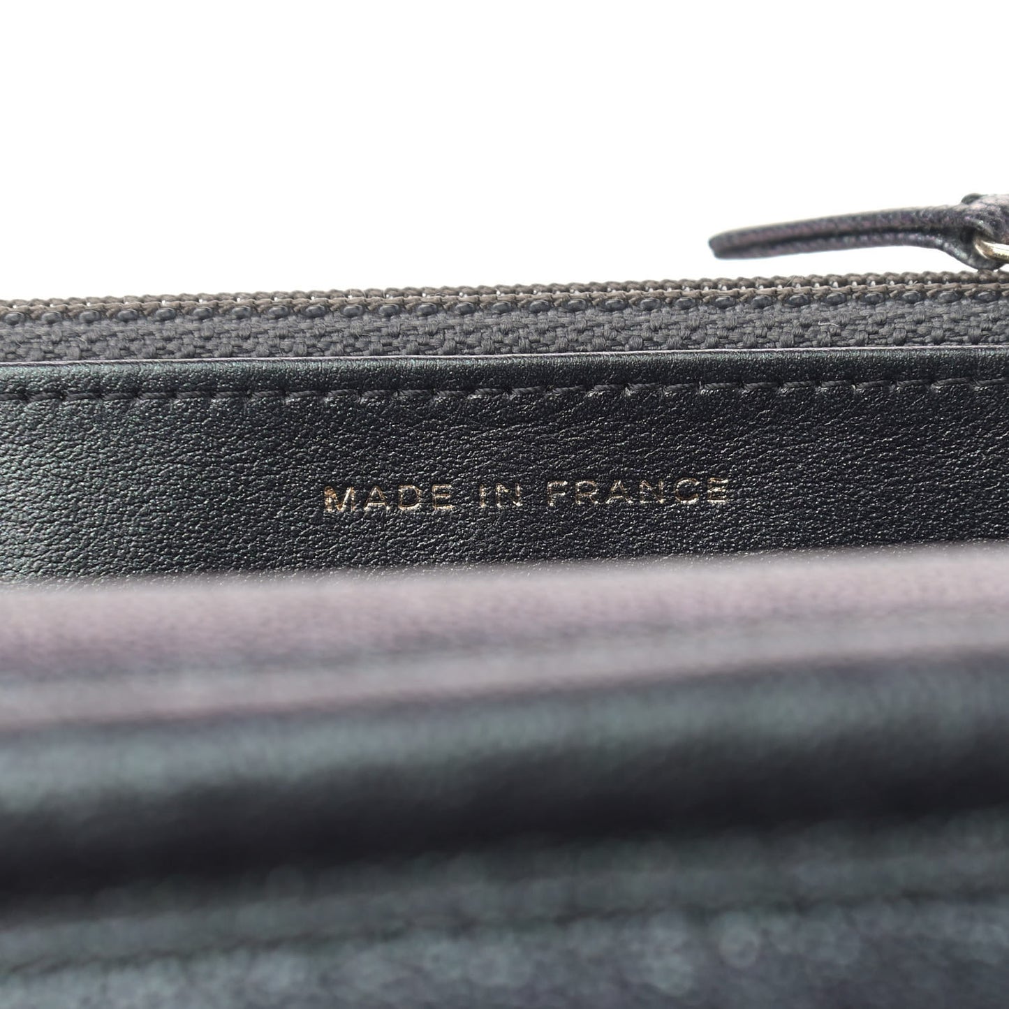 Iridescent Caviar Quilted Wallet On Chain WOC Black