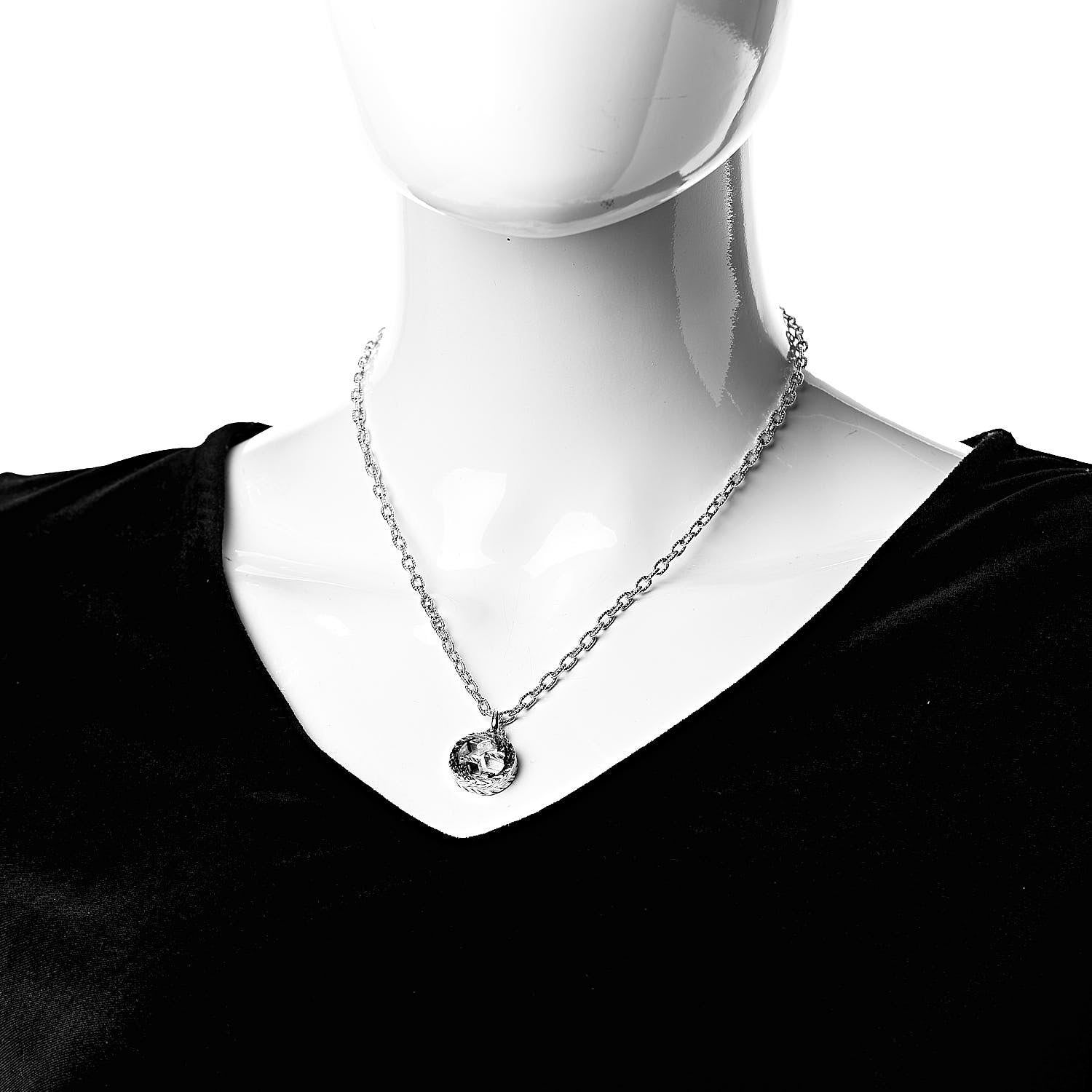 Gucci Sterling Silver Small Textured Interlocking G Pendant Necklace 2 of 5