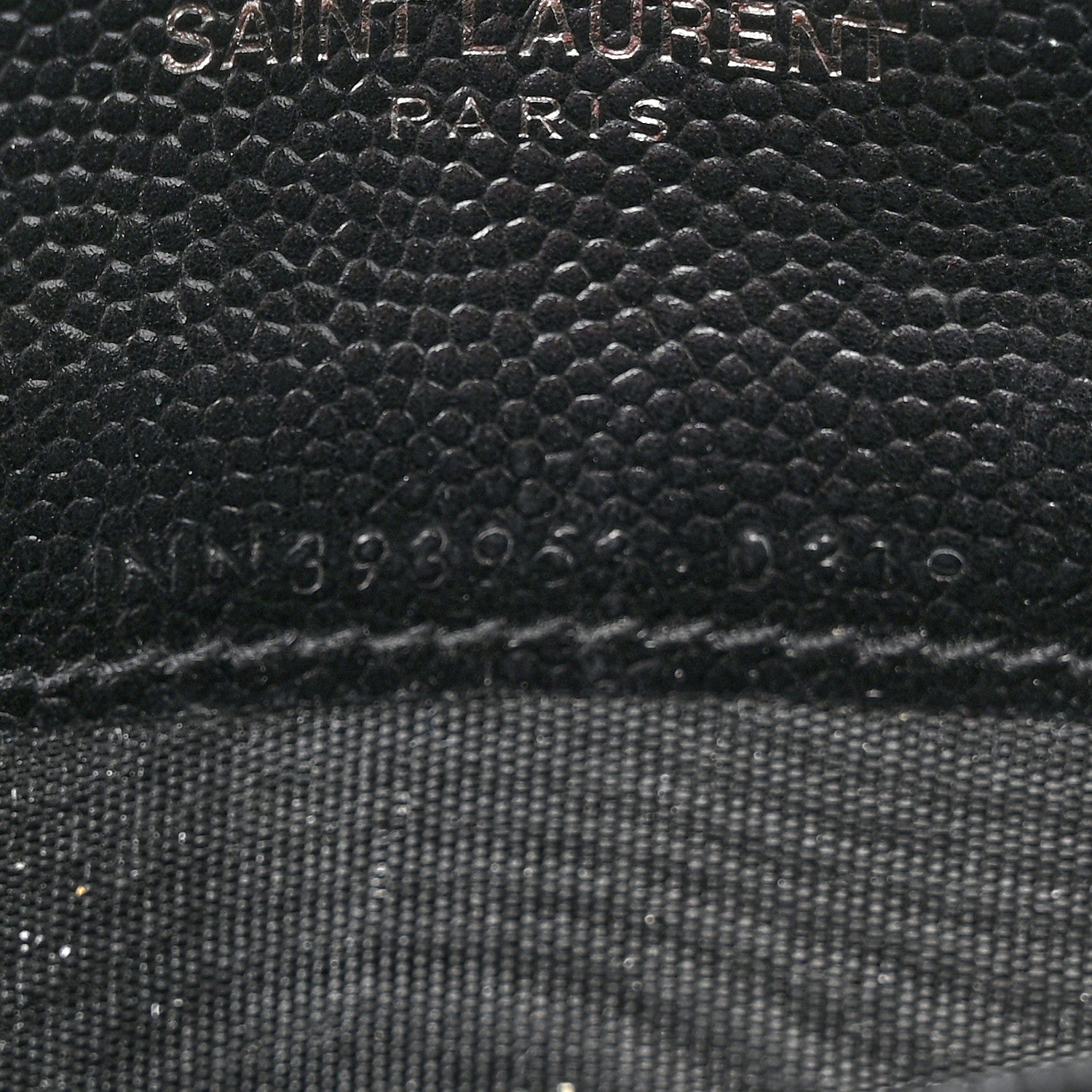 Saint Laurent Grain De Poudre Matelasse Chevron Monogram Monochrome Envelope Chain Wallet Black 7 of 13
