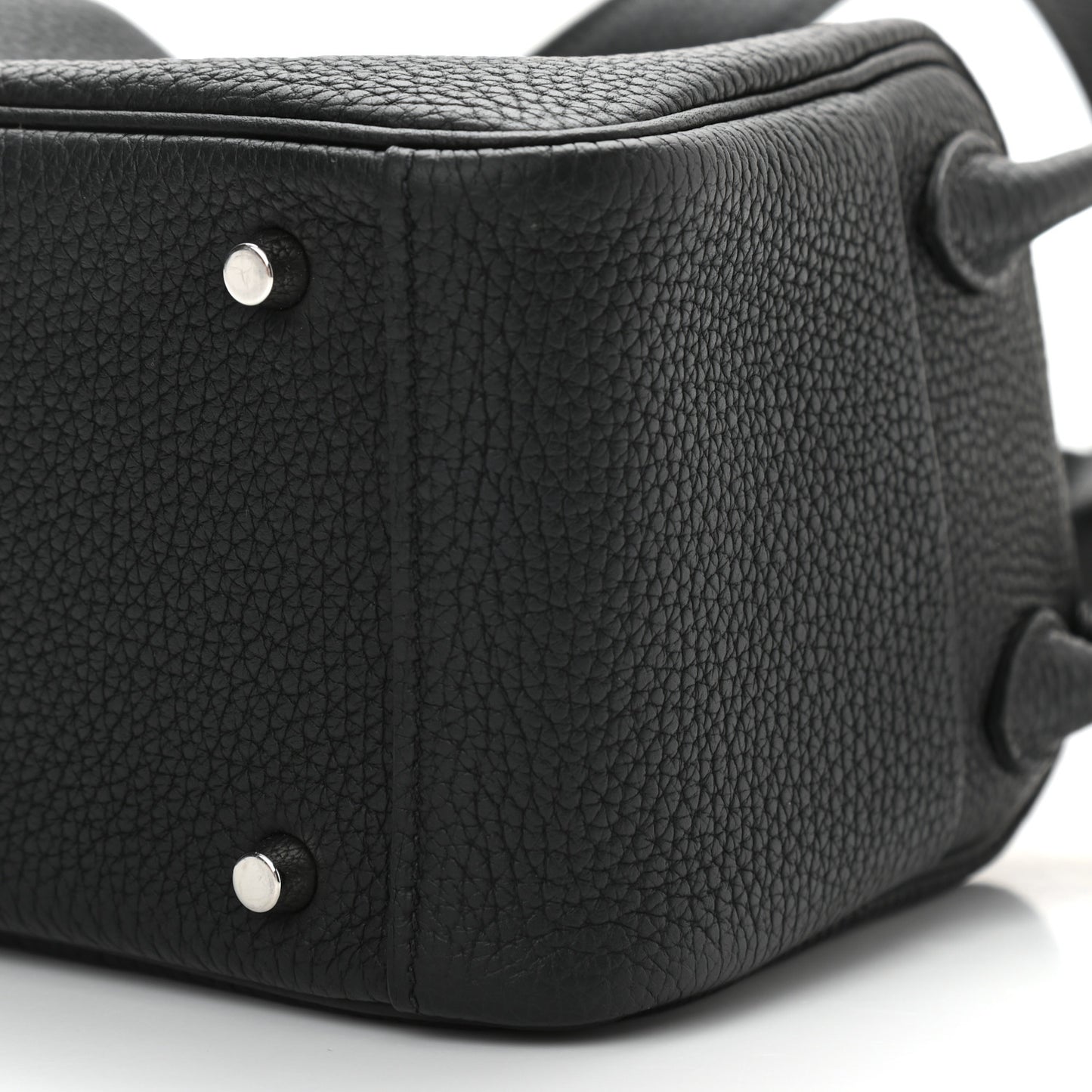 Taurillon Clemence Mini Lindy 20 Black