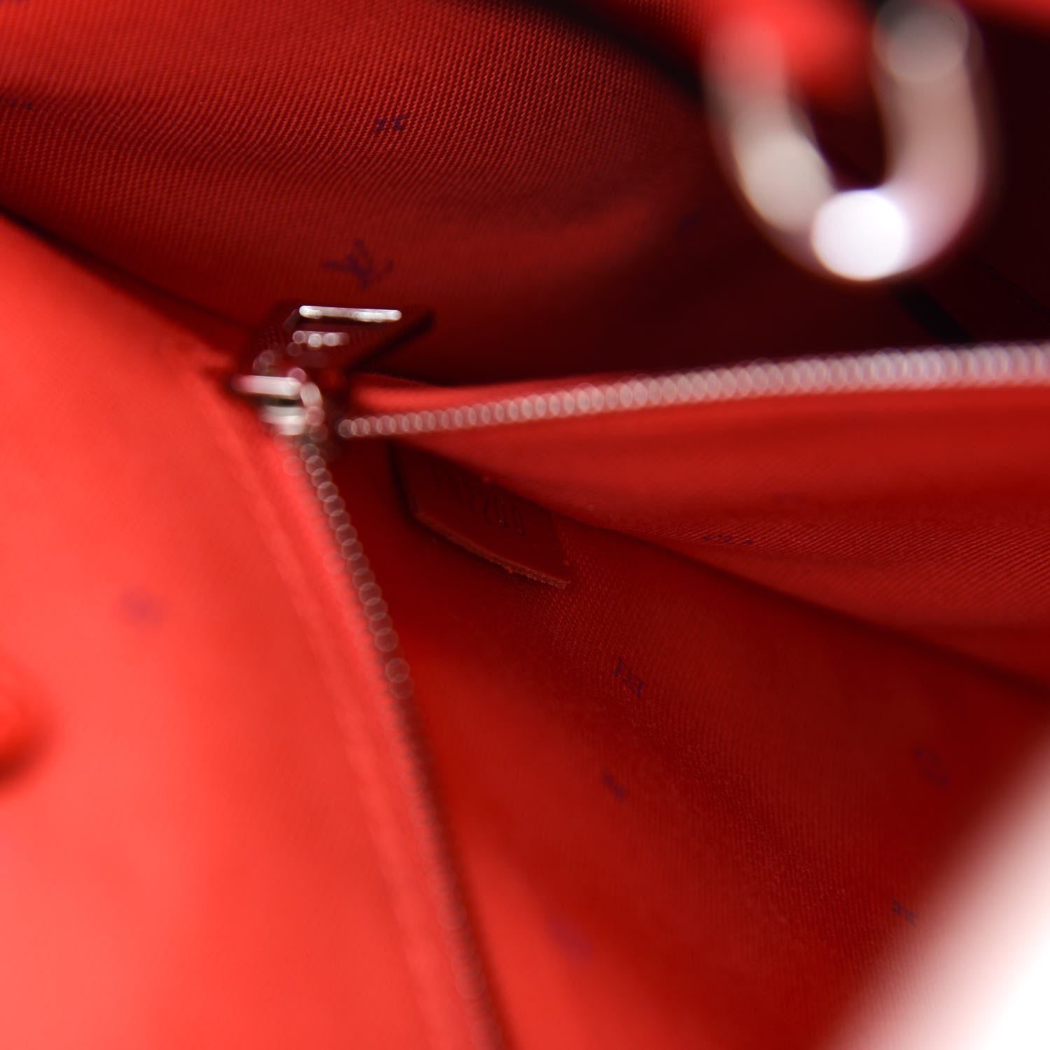 Louis Vuitton Monogram Escale Onthego GM Rouge 5 of 9