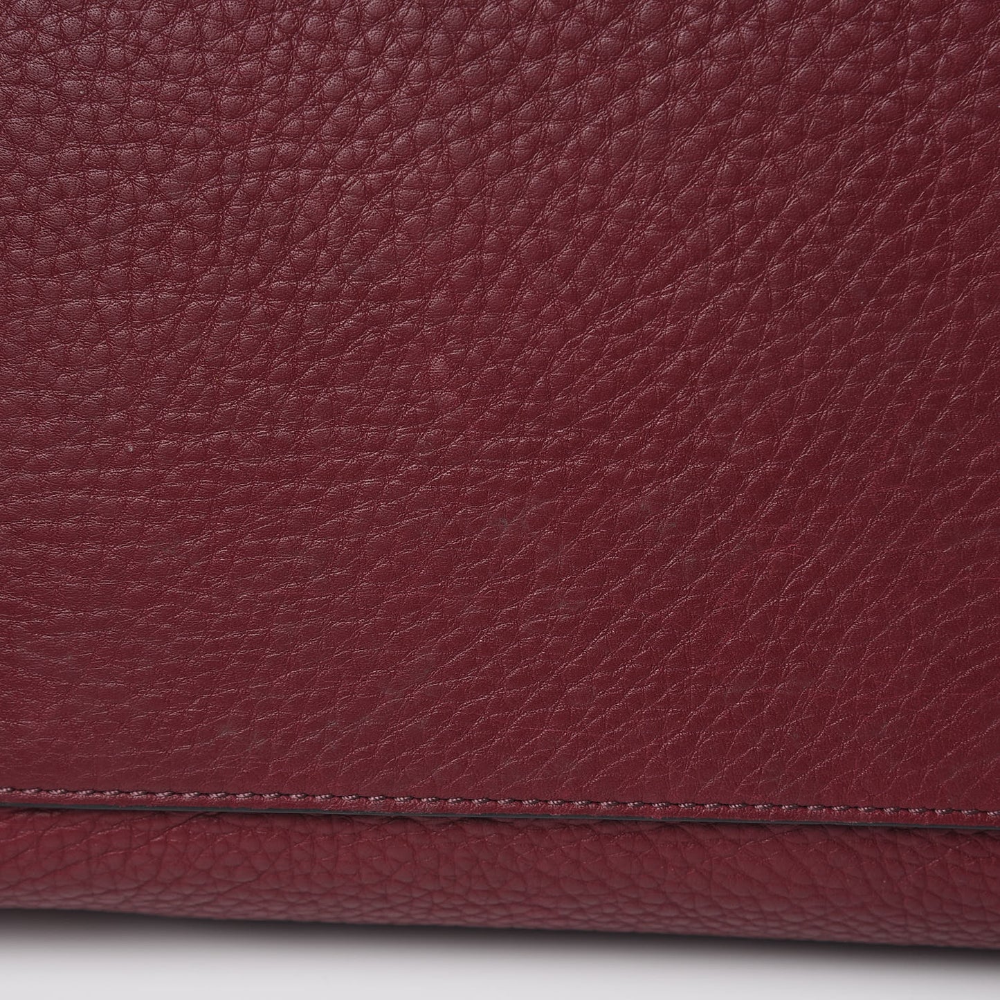 Grainy Calfskin House Check Medium Maidstone Burgundy Red