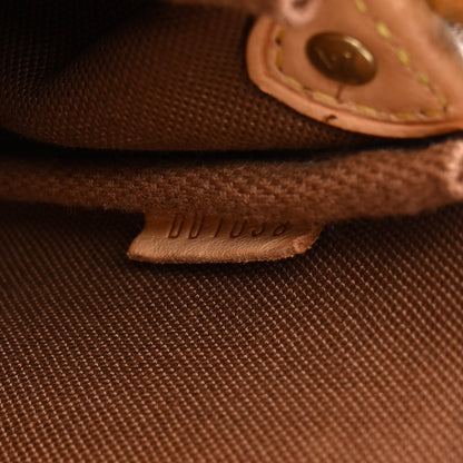 Louis Vuitton Monogram Eva Clutch 7 of 10
