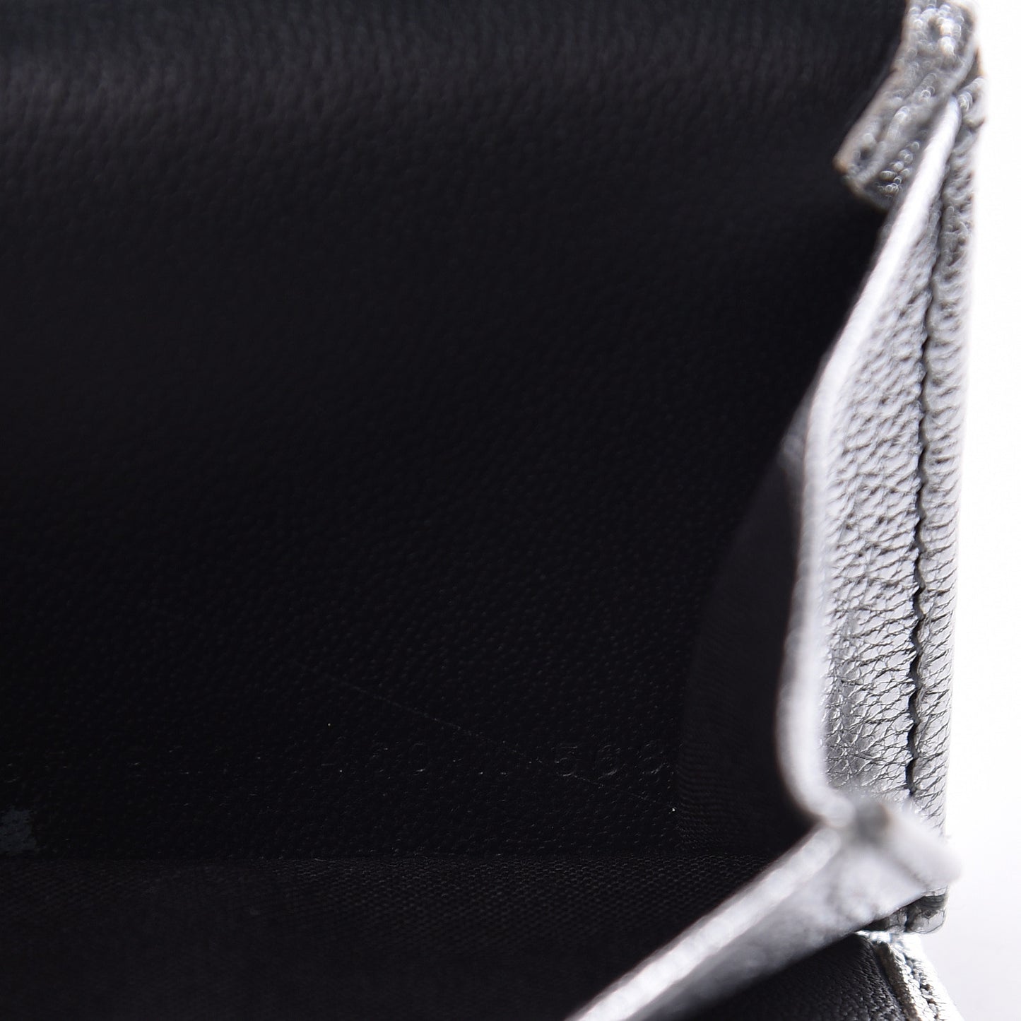 Metallic Goatskin Logo Mini Everyday Wallet Argent Black