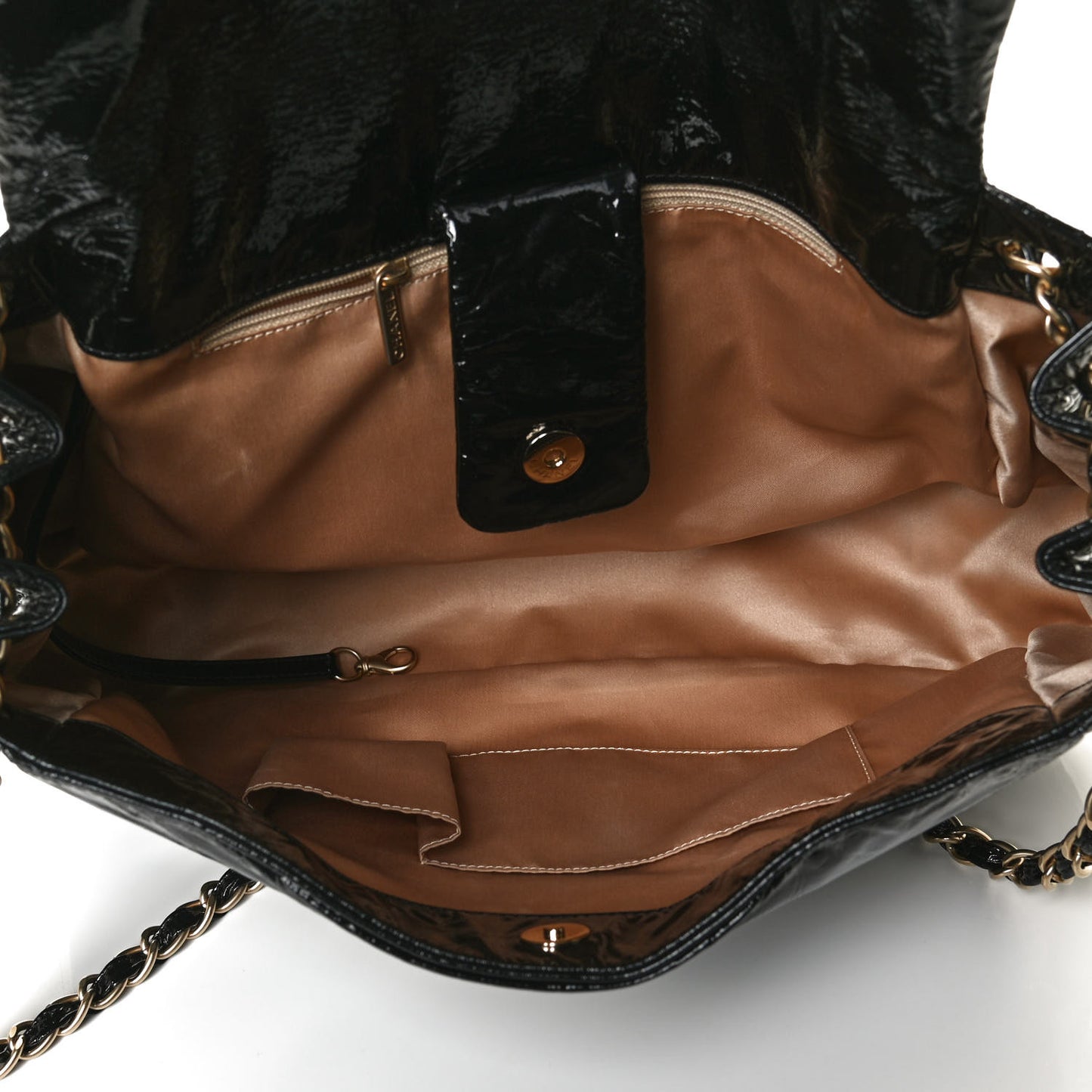 Vinyl XL Rock and Chain Flap Black