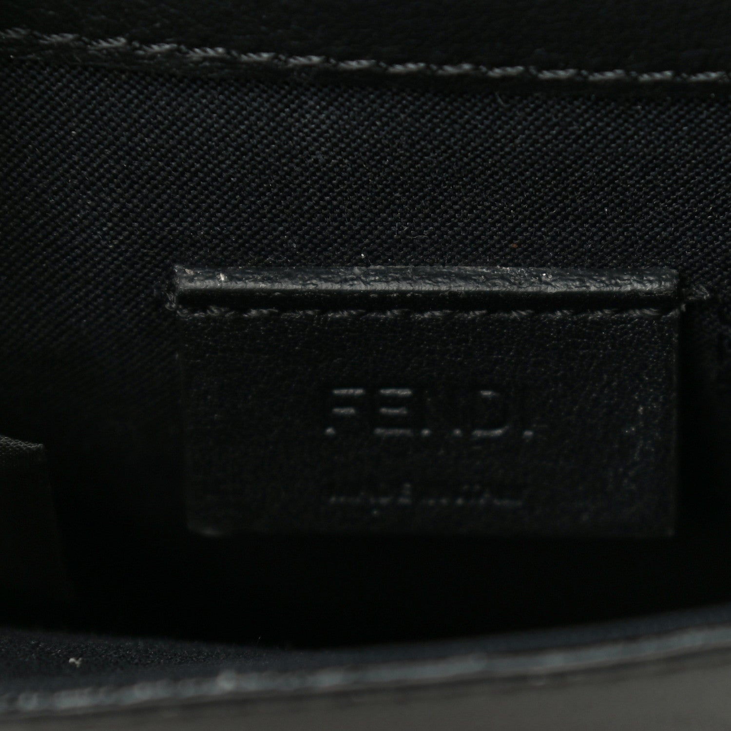 Fendi Vitello Grace Matte Kan U Vertical Wallet On Chain Black 6 of 11