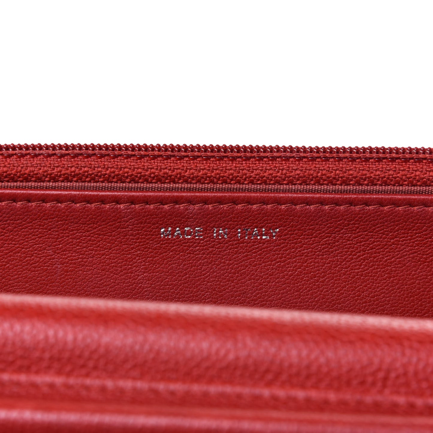 Caviar Quilted Boy Wallet On Chain WOC Red