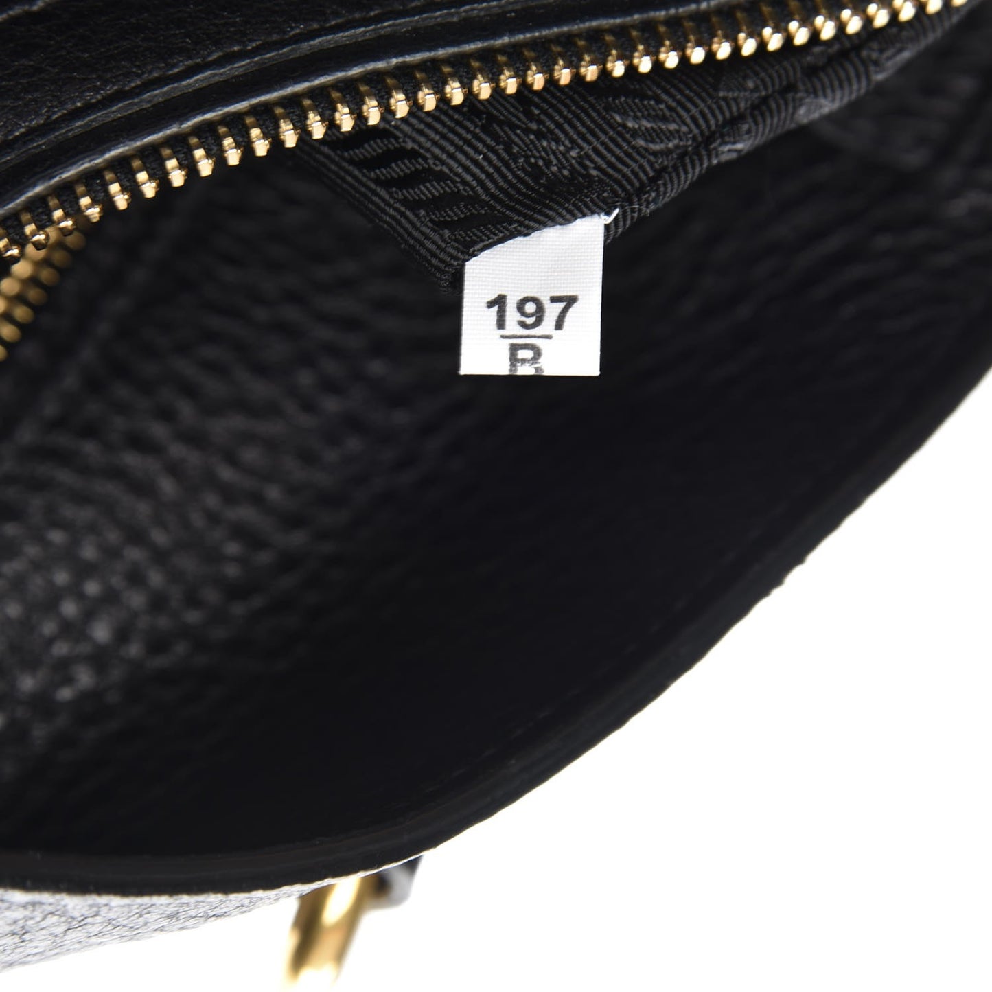 Vitello Daino Side Zip Tote Black