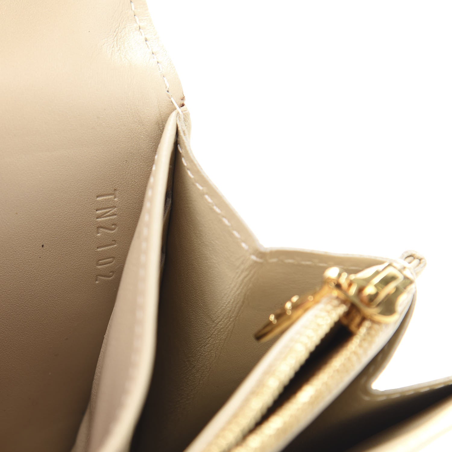 Louis Vuitton Vernis Sarah Wallet Blanc Corail 7 of 15