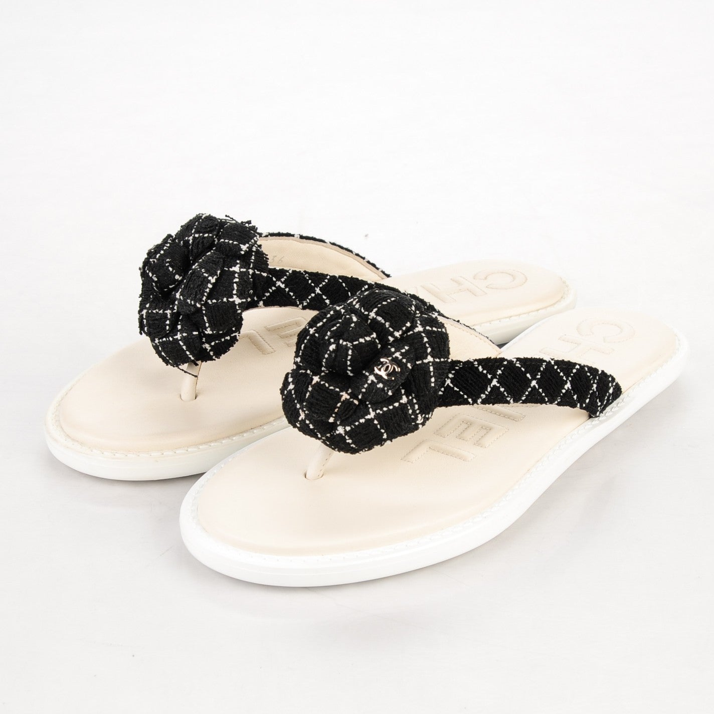Chanel Tweed Quilted Camellia Thong Sandals 36 Black White 3 of 7