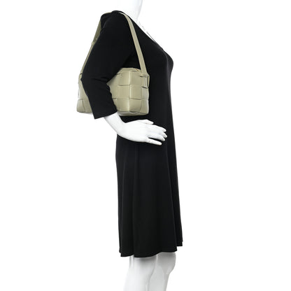 Bottega Veneta Lambskin Maxi Intrecciato Brick Cassette Bag Beige 2 of 10
