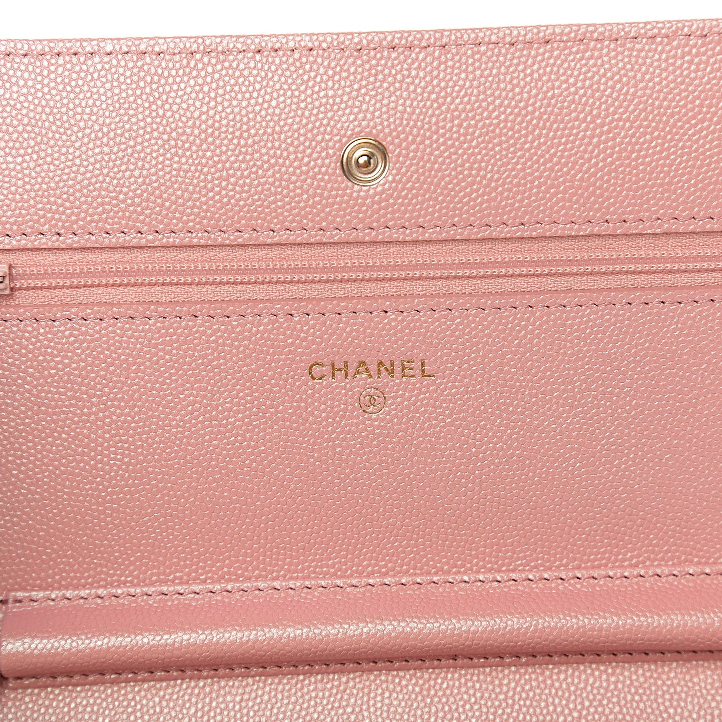 Iridescent Caviar Quilted Wallet on Chain WOC Pink