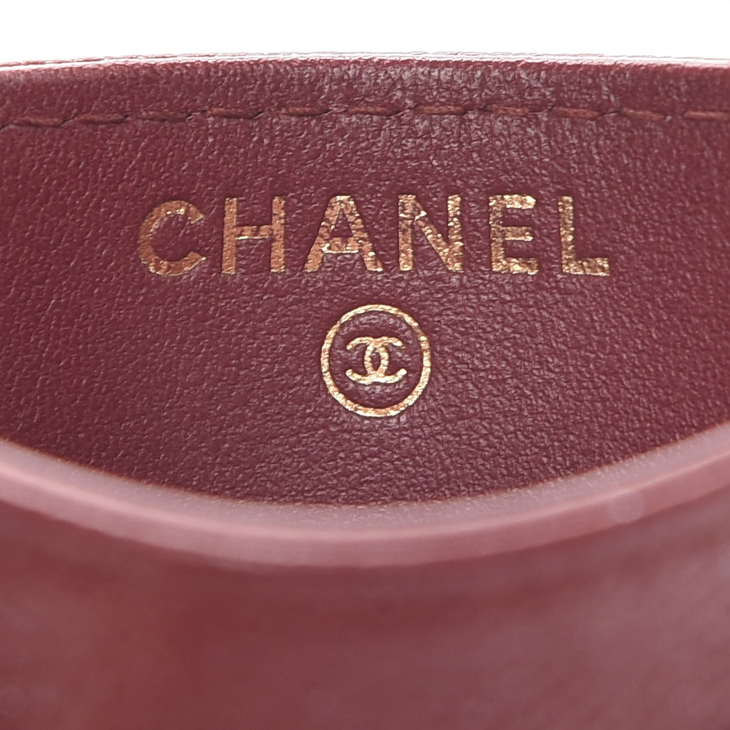 Iridescent Caviar Quilted Card Holder Burgundy